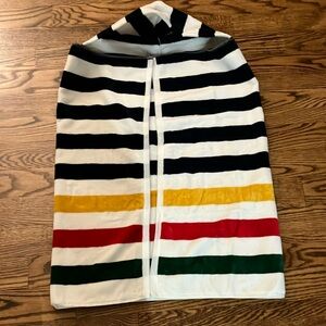 Hooded baby towel HBC stripes. Generous size 28in x 44in.